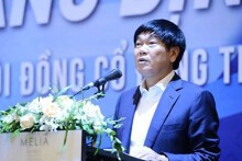 Cổ đông Hòa Phát chất vấn tại sao mục tiêu lợi nhuận đi xuống, ông Trần Đình Long nói ngành thép rất khó khăn