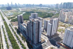 Thị trường TP HCM khan hiếm nguồn cung, mặt bằng giá căn hộ tiếp tục leo thang
