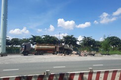Cận cảnh đường Đồng Văn Cống mở rộng chậm tiến độ ở TP HCM
