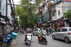 Nghiên cứu cấm xe máy tại một số quận thuộc 5 TP trực thuộc Trung ương sau 2030