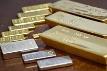 Dự báo giá vàng 7/4: Duy trì xu hướng biến động trái chiều?