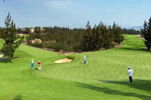 Dự án sân golf 89 ha tại Hòa Bình tìm chủ