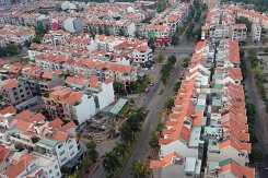 Giá nhà liền thổ TP HCM lập đỉnh mới, tăng 42% sau quý I