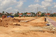Đất nền hạ nhiệt, nhà đầu tư bỏ cọc hàng tỷ đồng