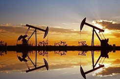 Giá xăng dầu hôm nay 8/4: Giá dầu giảm hơn 1%