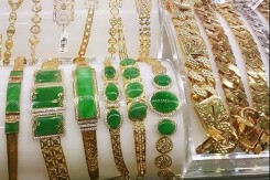 So sánh giá vàng hôm nay 27/4: Vàng SJC lại giảm, lùi về sát mốc 70 triệu đồng/lượng