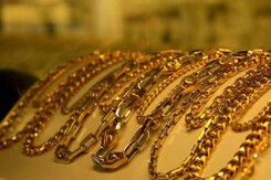 So sánh giá vàng hôm nay 31/3: Vàng SJC lao dốc, giảm gần 750.000 đồng/lượng