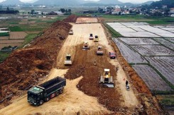 Hạ tầng đường điện và mặt bằng cản tiến độ cao tốc Nghi Sơn – Diễn Châu