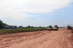 Đường nối cao tốc Vân Đồn - Móng Cái đến cảng Vạn Ninh sắp hoàn thành