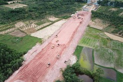 Sắp hoàn thành Cao tốc Cam Lộ - La Sơn
