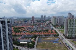 'Khoảng 200.000 tỷ được bơm thêm vào nền kinh tế: Không thấm tháp gì với bất động sản'