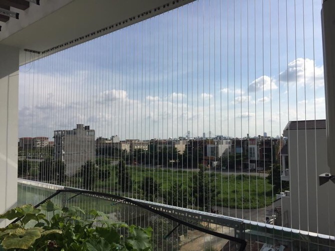 Tìm hiểu về lưới an toàn chung cư, có nên lắp lưới an toàn không?