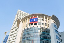 Con gái Chủ tịch DIC Group đăng ký mua 20 triệu cổ phiếu ngay sau phiên nằm sàn