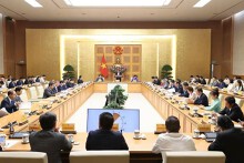Thủ tướng nói với lãnh đạo ngân hàng: Vi phạm sẽ bị xử lý, quyền và lợi ích chính đáng của người dân luôn được bảo vệ