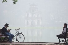 Dự báo thời tiết Hà Nội hôm nay 25/10: Ngày có mưa rào và dông rải rác, trời lạnh