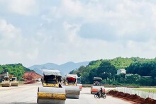 Xử nghiêm nhà thầu chậm tiến độ tại 4 dự án thành phần cao tốc Bắc - Nam