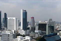 Thái Lan sẽ tạm dừng kế hoạch cho người nước ngoài sở hữu đất làm nhà ở