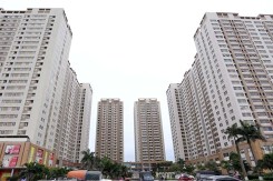 Giao dịch chung cư và nhà ở riêng lẻ giảm, giá vẫn tăng