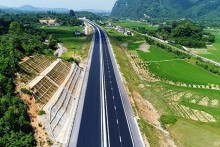 Đề xuất cơ chế đặc thù cho cao tốc Hoà Bình - Mộc Châu