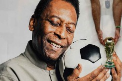 Tại sao Pelé được gọi là 'Vua bóng đá'?