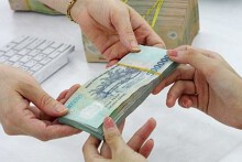 NHNN yêu cầu kiểm soát cho vay lĩnh vực rủi ro cao, lưu ý đầu tư bất động sản và trái phiếu