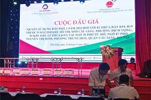 Phiên 'chợ đất' Cầu Giấy hút nhà đầu tư ngoại tỉnh, có người trả giá hơn 43 tỷ cho một lô đất 153 m2