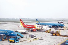 Ngành hàng không: Lượng khách dự báo phục hồi 85% so với trước dịch, các DN chịu ảnh hưởng bởi giá dầu cao