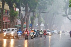 Dự báo thời tiết Hà Nội hôm nay 15/3: Chiều tối có mưa nhỏ, mưa phùn và sương mù rải rác