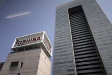 Toshiba bán mình với giá 15 tỷ USD