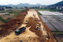 Cao tốc Nghi Sơn - Diễn Châu vẫn còn vướng mặt bằng thi công