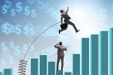 Cổ phiếu bất động sản nổi sóng sau khi Nghị định 08 có hiệu lực
