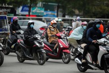 Dự báo thời tiết Hà Nội hôm nay 12/4: Trời chuyển lạnh, có sương mù và mưa phùn vài nơ