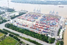 Dòng vốn FDI vào Việt Nam đang suy yếu, liệu 'đại bàng' có bay đi?