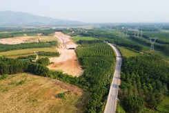 Diện mạo cao tốc Bùng - Vạn Ninh qua Quảng Bình sau 4 tháng khởi công