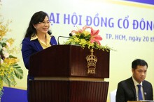 Vợ Chủ tịch Hoàng Quân đăng ký bán gần sạch số cổ phiếu HQC đang nắm giữ