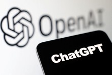 OpenAI ra mắt ứng dụng ChatGPT miễn phí trên iOS