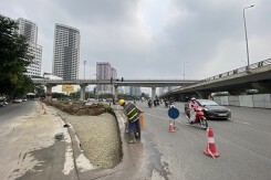 Khẩn trương thi công 2 cầu vượt tại nút giao Mai Dịch (Hà Nội)