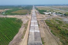 Hình hài cao tốc Bến Lức - Long Thành đang xây dựng qua huyện Nhơn Trạch, Đồng Nai
