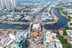 Hình ảnh cầu Bà Hom vừa tái thi công tại quận Bình Tân