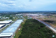 Long Hậu vượt mục tiêu lãi năm