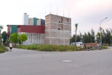 Cận cảnh thửa đất cạnh nghĩa trang vừa trúng đấu giá hơn 262 triệu/m2 ở Hà Đông
