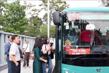 Khai trương 17 tuyến xe buýt kết nối metro Bến Thành - Suối Tiên