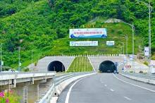Doanh thu xây lắp của Giao thông Đèo Cả (HHV) tăng 113%, vượt mảng thu phí dẫn đầu cơ cấu doanh thu