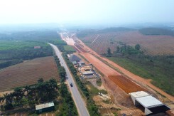 Hình hài cao tốc Bùng - Vạn Ninh qua tỉnh Quảng Bình sau hơn một năm xây dựng