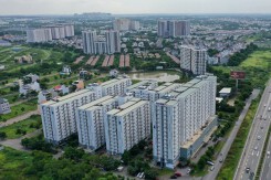 Doanh nghiệp địa ốc gặp rủi ro khi quá phụ thuộc vốn ngân hàng