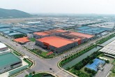 Bắc Giang trao chứng nhận đầu tư hai khu công nghiệp lớn