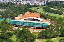 Tòa nhà sân golf đồi Cù Đà Lạt 'xây trên đất rừng phòng hộ'