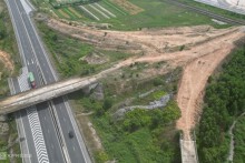 Nút giao trên cao tốc Đà Nẵng - Quảng Ngãi 6 năm vẫn dở dang