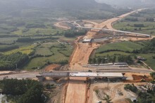 Tăng tốc bù tiến độ, nỗ lực thông cao tốc qua Hà Tĩnh, Quảng Bình vào 30/4/2025