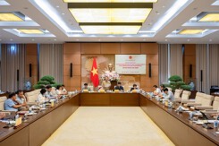 Giá bất động sản đã vượt xa giá trị thực, không phù hợp với khả năng của người dân